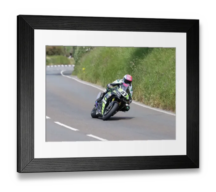Framed Print : Richard Wilson BMW 2023 Senior TT Framed Print : Richard Wilson BMW 2023 Senior TT