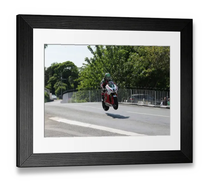 Framed Print : Dominic Herbertson (Kawasaki) On Ballaugh Bridge Framed Print : Dominic Herbertson (Kawasaki) On Ballaugh Bridge