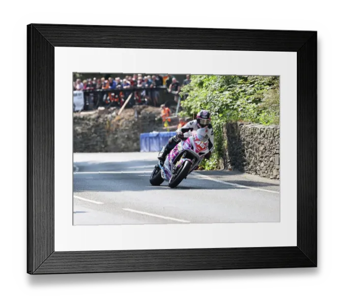Framed Print : Forest Dunn Suzuki 2023 Superstock TT