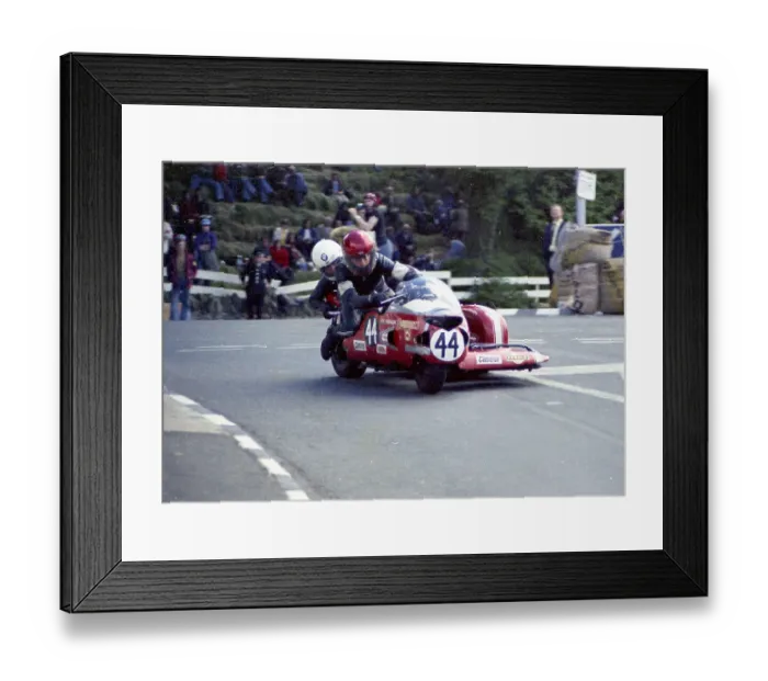 Framed Print : Vic Hudson Robin Udall Suzuki 1974 500 Sidecar TT Framed Print : Vic Hudson Robin Udall Suzuki 1974 500 Sidecar TT