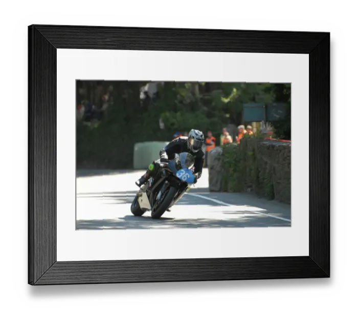Framed Print : Paul Wilson Honda 2007 Junior Manx Grand Prix Framed Print : Paul Wilson Honda 2007 Junior Manx Grand Prix