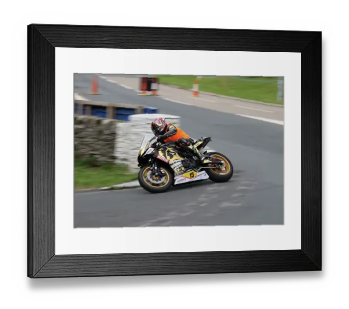 Framed Print : Joe Yeardsley Yamaha 2023 Senior Manx Grand Prix