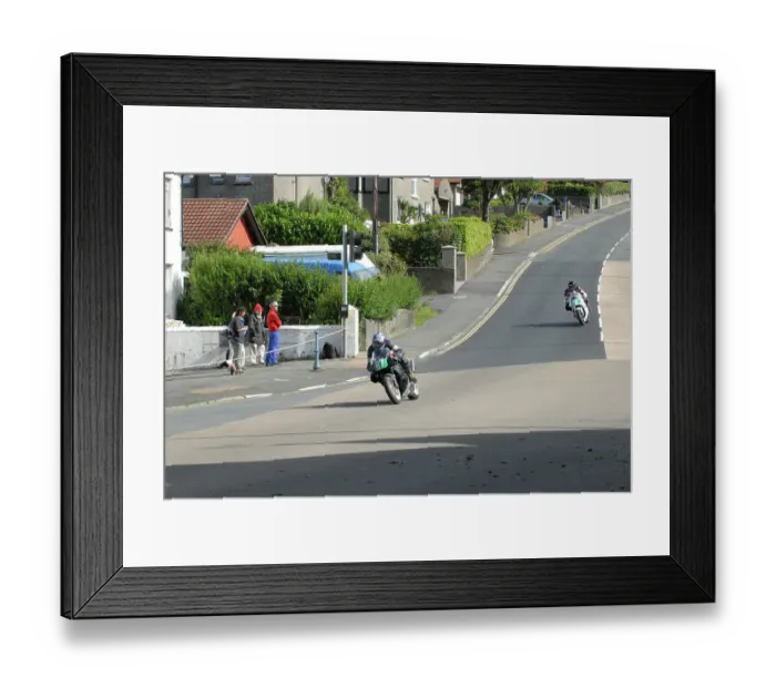 Framed Print : Jeff Ward Suzuki 2009 Lightweight Manx Grand Prix Framed Print : Jeff Ward Suzuki 2009 Lightweight Manx Grand Prix
