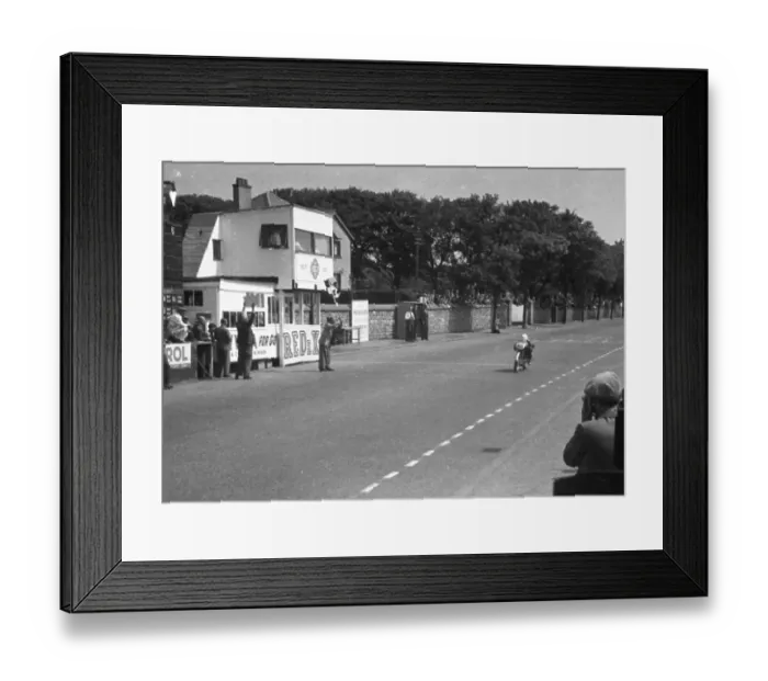 Framed Print : Les Graham MV 1953 Ultra Lightweight TT Framed Print : Les Graham MV 1953 Ultra Lightweight TT