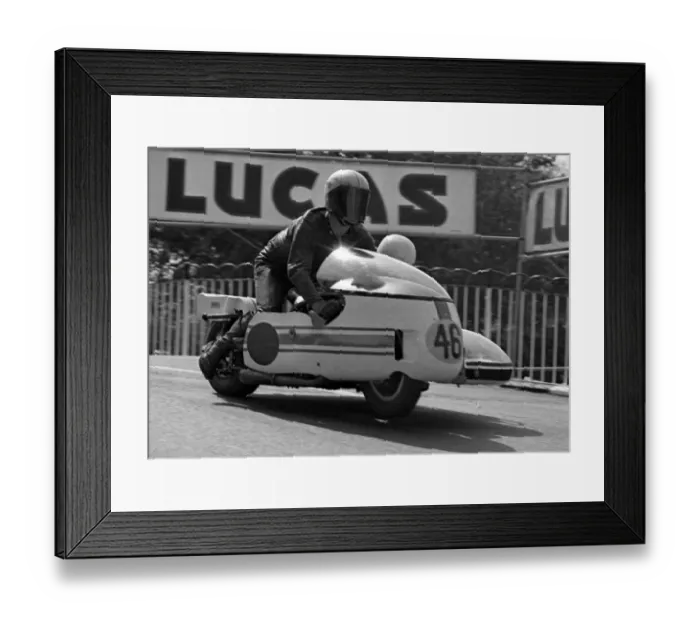 Framed Print : Keith Griffin Malcolm Sharrocks SG Triumph 1975 1000 Sidecar TT Framed Print : Keith Griffin Malcolm Sharrocks SG Triumph 1975 1000 Sidecar TT