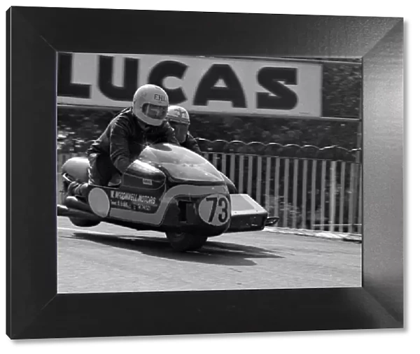 George Oates John Molyneux Konig 1975 1000 Sidecar TT