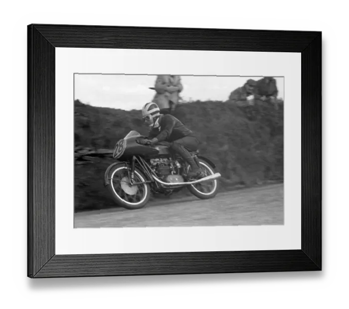 Framed Print : Bill Lomas MV 1954 Ultra Lightweight TT Framed Print : Bill Lomas MV 1954 Ultra Lightweight TT