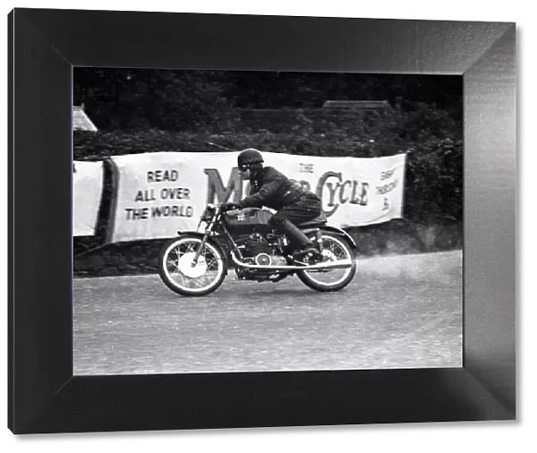 Arnold Jones MV 1953 Ultra Lightweight TT