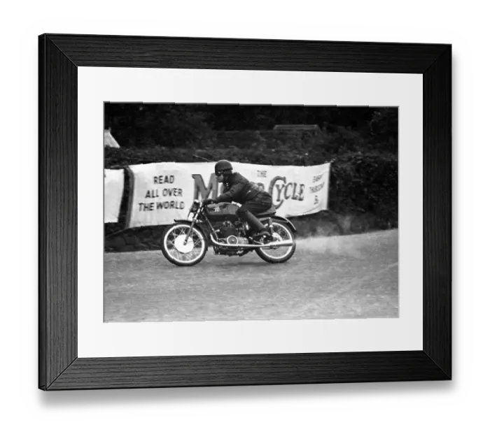 Framed Print : Arnold Jones MV 1953 Ultra Lightweight TT Framed Print : Arnold Jones MV 1953 Ultra Lightweight TT