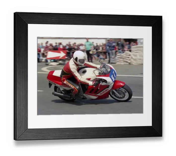 Framed Print : Robert Sanders Suzuki 1988 Production B TT Framed Print : Robert Sanders Suzuki 1988 Production B TT