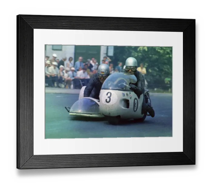 Framed Print : Horst Owesle & Julius Kremer (Munch URS) 1970 500 Sidecar TT Framed Print : Horst Owesle & Julius Kremer (Munch URS) 1970 500 Sidecar TT