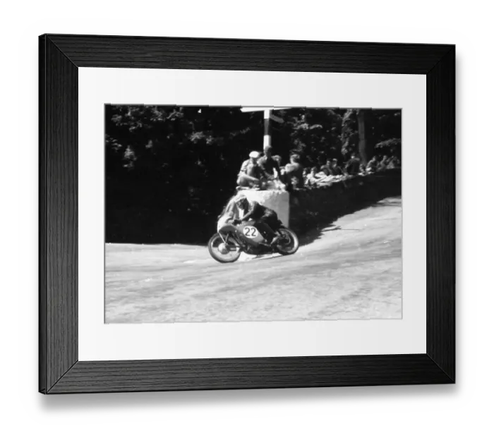 Framed Print : Len Harfield LCH 1959 Ultra Lightweight TT Framed Print : Len Harfield LCH 1959 Ultra Lightweight TT