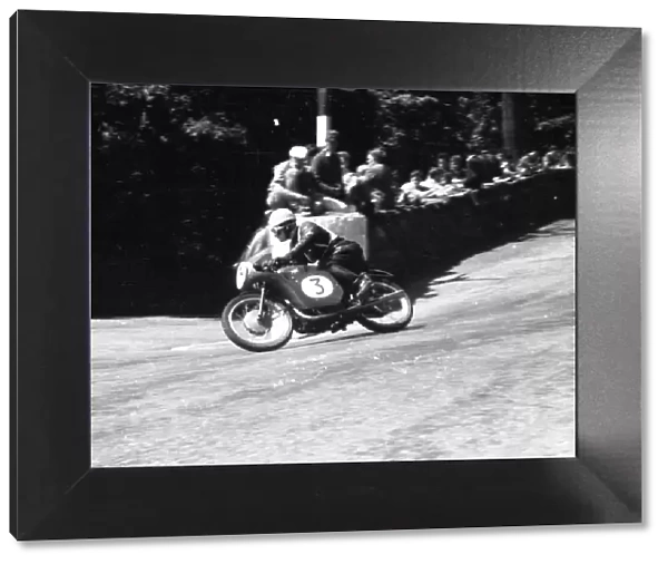 Les Griffiths MV 1959 Ultra Lightweight TT