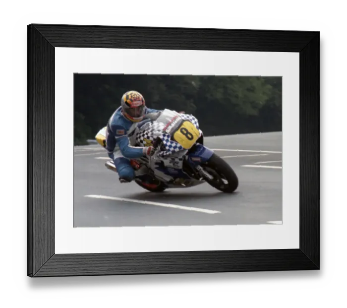 Framed Print : Iain Duffus Honda 1993 Supersport 600 TT Framed Print : Iain Duffus Honda 1993 Supersport 600 TT