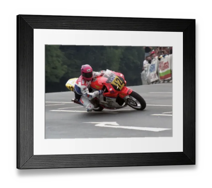 Framed Print : Jim Moodie Honda 1993 Supersport 600 TT Framed Print : Jim Moodie Honda 1993 Supersport 600 TT