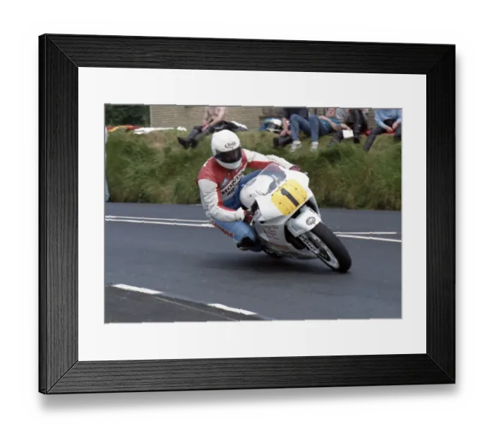 Framed Print : Simon Beck Honda 1993 Supersport 600 TT Framed Print : Simon Beck Honda 1993 Supersport 600 TT