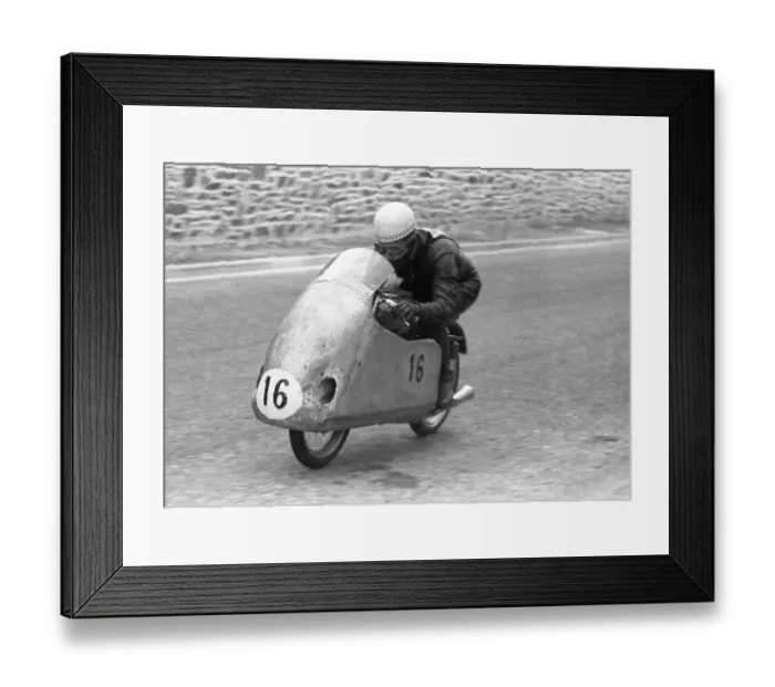 Framed Print : Ross Porter MV 1957 Ultra Lightweight TT Framed Print : Ross Porter MV 1957 Ultra Lightweight TT
