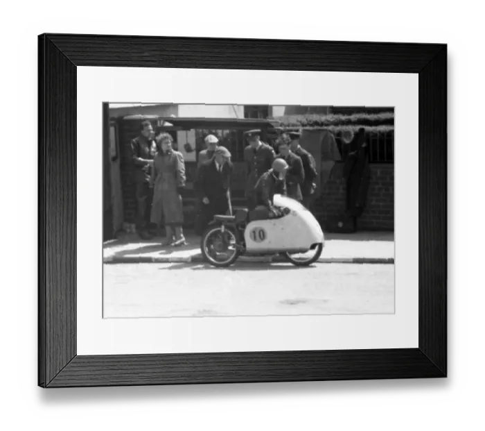 Framed Print : Roberto Colombo MV 1956 Ultra Lightweight TT Framed Print : Roberto Colombo MV 1956 Ultra Lightweight TT