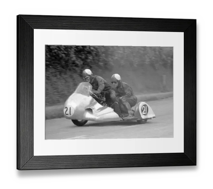 Framed Print : Stan Nightingale & Pete Cropper (Norton) at Governor's 1 Framed Print : Stan Nightingale & Pete Cropper (Norton) at Governor's 1
