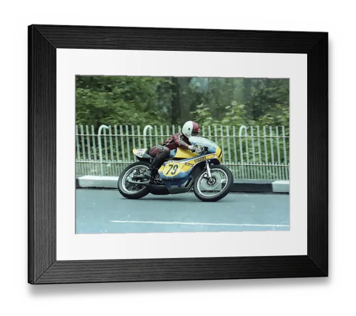 Framed Print : Canadian Martin Hall (Yamaha) at Braddan Bridge