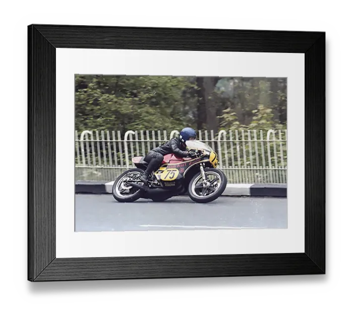 Framed Print : Mal Kirwan (Sarronset Yamaha) at Braddan Bridge Framed Print : Mal Kirwan (Sarronset Yamaha) at Braddan Bridge