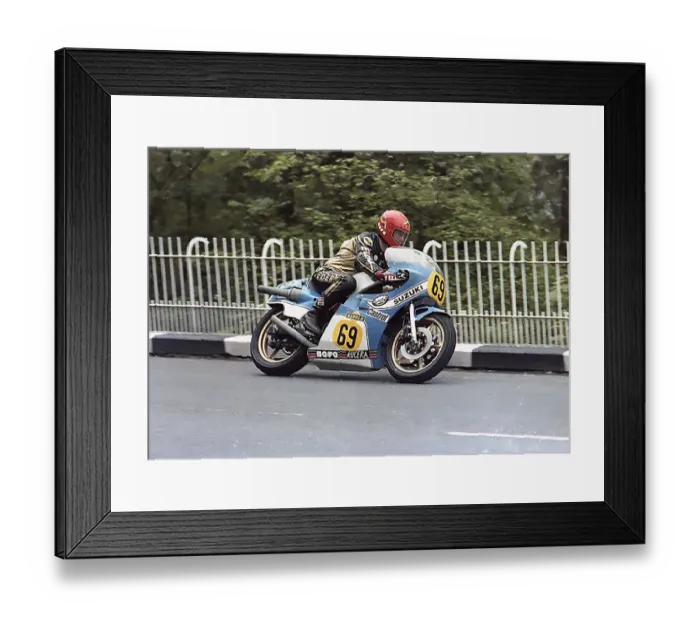 Framed Print : German Hans Otto Butenuth (Suzuki) at Braddan Bridge, 1979 Senior TT Framed Print : German Hans Otto Butenuth (Suzuki) at Braddan Bridge, 1979 Senior TT