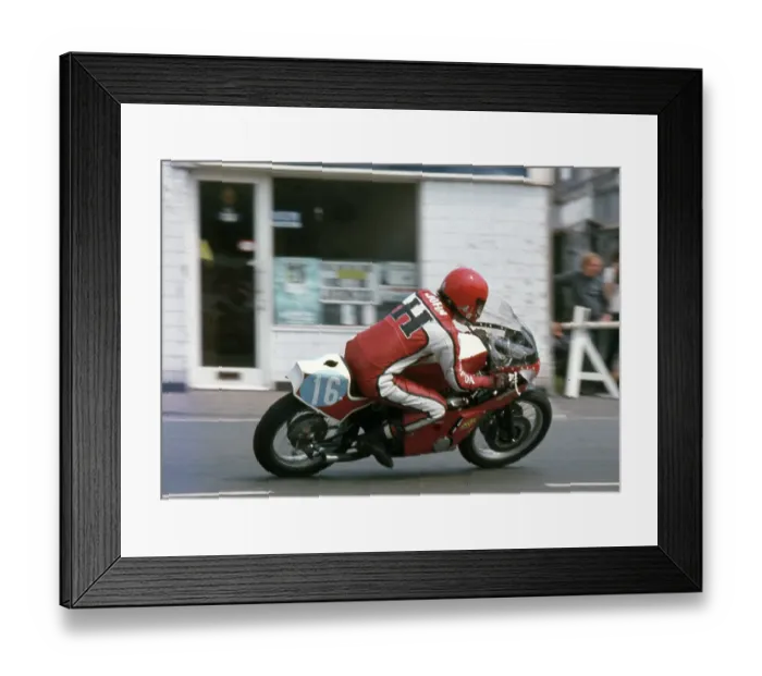 Framed Print : Paul Cranston (Yamaha) 1982 Junior TT Framed Print : Paul Cranston (Yamaha) 1982 Junior TT