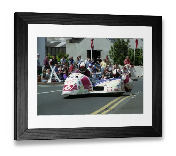 Framed Print : Dave Molyneux, Karl Ellison Framed Print : Dave Molyneux, Karl Ellison