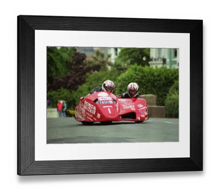 Framed Print : Dave Molyneux & Doug Jewell (DMR Honda) 1998 Sidecar TT Framed Print : Dave Molyneux & Doug Jewell (DMR Honda) 1998 Sidecar TT