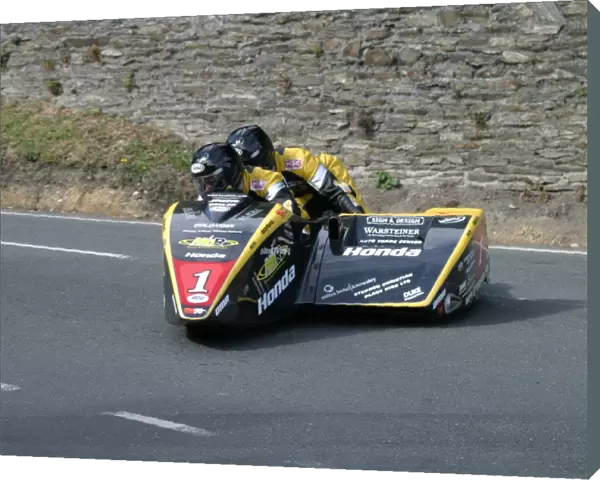 Dave Molyneux: 2004 Sidecar TT race B