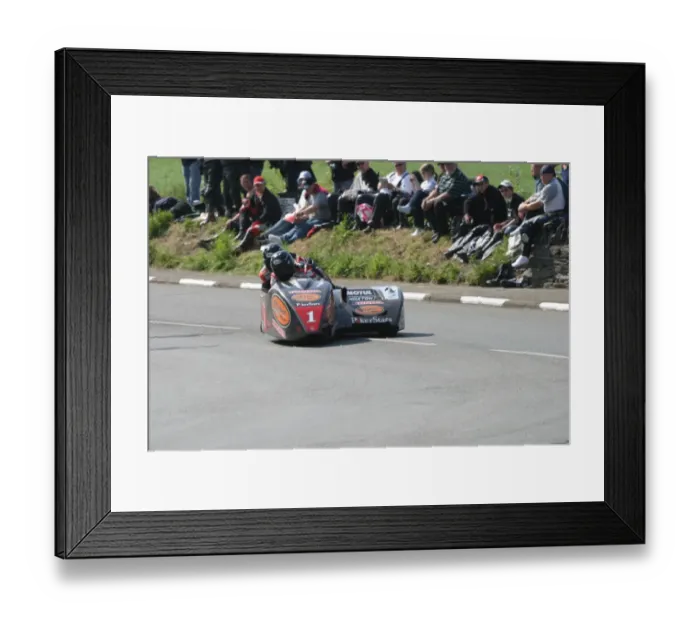 Framed Print : Dave Molyneux at Sulby Bridge: 2007 Sidecar race A Framed Print : Dave Molyneux at Sulby Bridge: 2007 Sidecar race A
