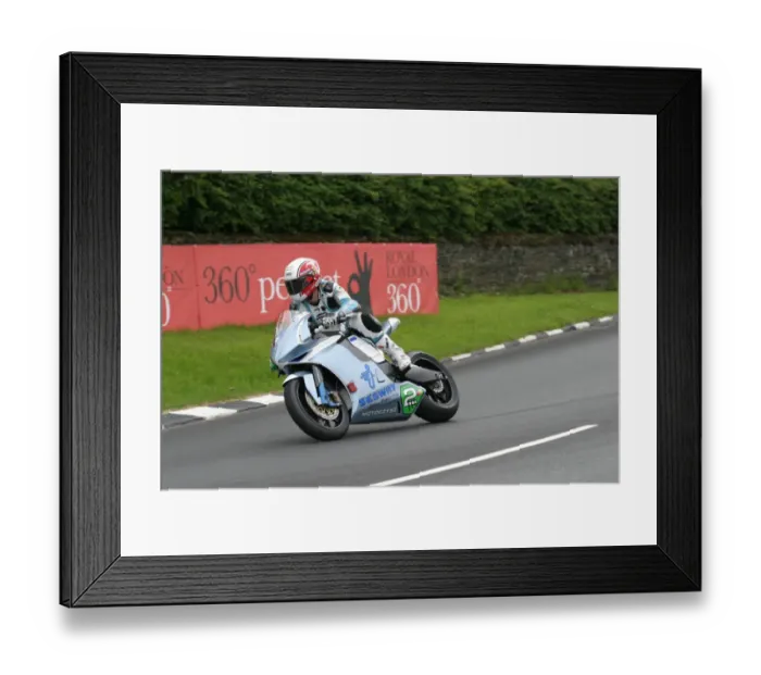 Framed Print : Michael Rutters Electric TT win Framed Print : Michael Rutters Electric TT win