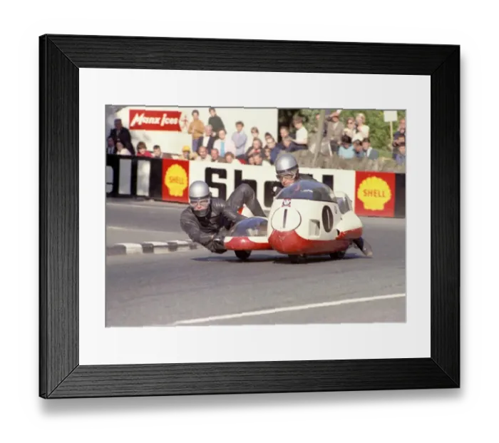 Framed Print : Klaus Enders at Quarter Bridge Framed Print : Klaus Enders at Quarter Bridge
