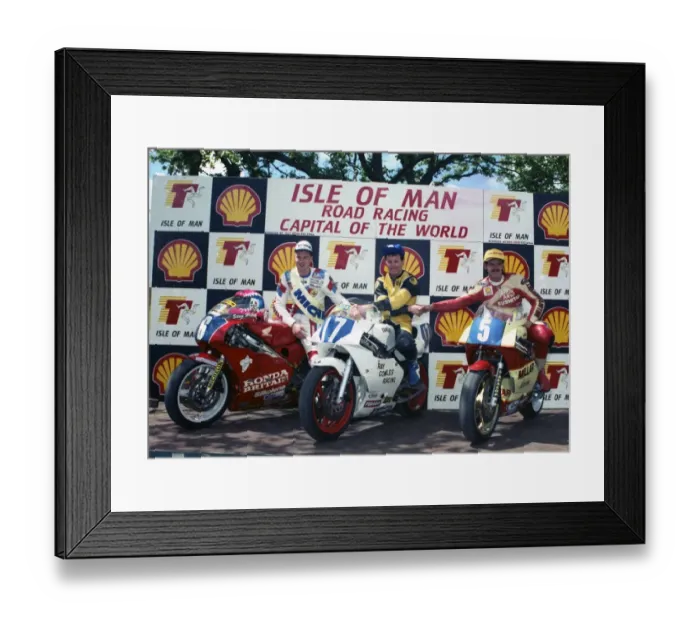 Framed Print : 1. 8 seconds apart at the finish: Ian Lougher (Yamaha)