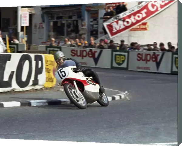 The first Ton 125cc lap: Bill Ivy (Yamaha) 1966 Ultra Lightweight TT