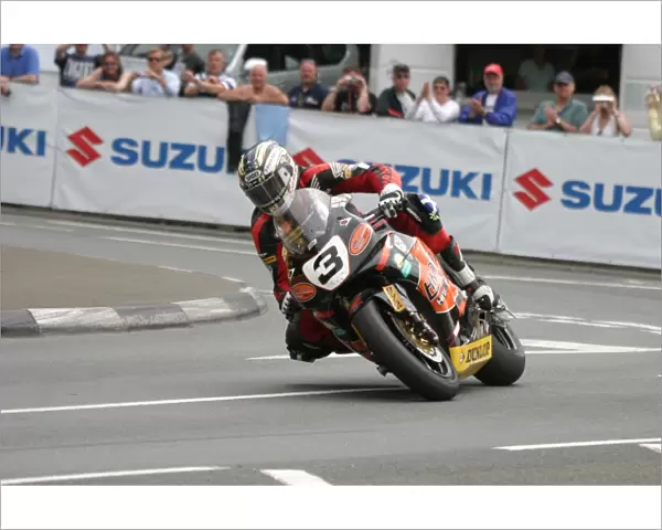 Applause for the Ace: John McGuinness 2007 Senior TT