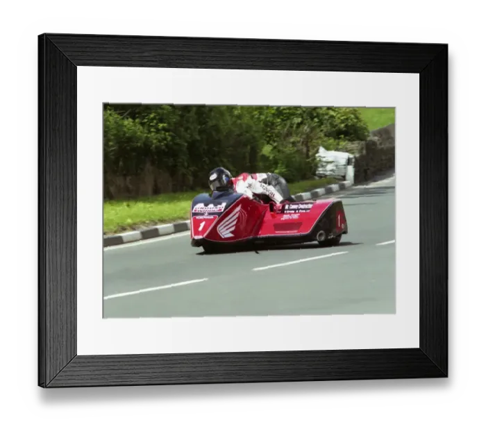 Framed Print : Dave Molyneux & Rick Long (Honda) 2006 Sidecar TT Framed Print : Dave Molyneux & Rick Long (Honda) 2006 Sidecar TT