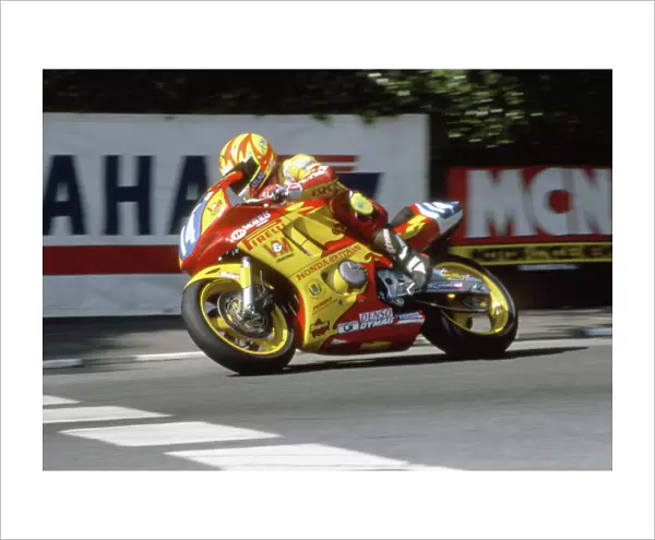 Ian Simpson (V&M Honda) leaves Governors Bridge;1997 Junior TT