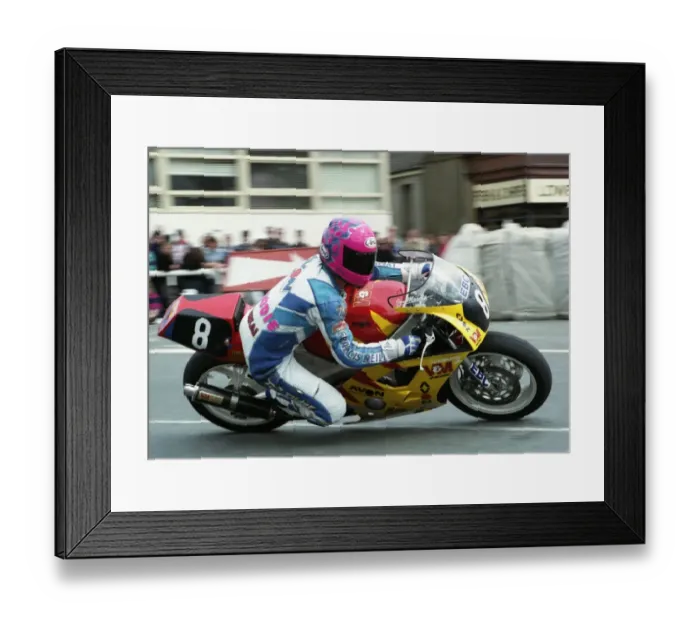 Framed Print : Jim Moodie at Parliament Square: 1993 Supersport 400 TT Framed Print : Jim Moodie at Parliament Square: 1993 Supersport 400 TT