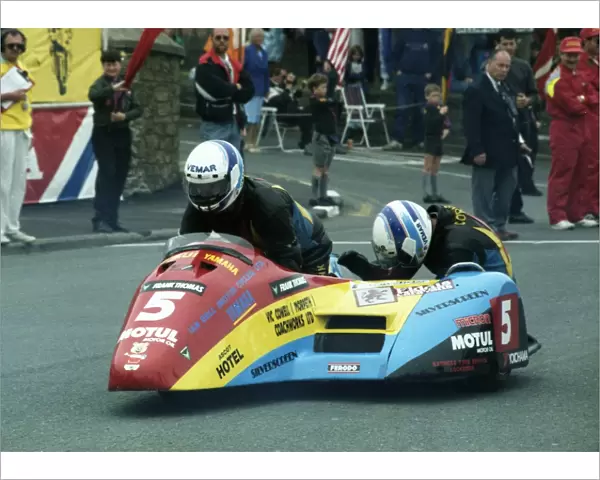 Geoff Bell leaves the line: 1992 Sidecar Race B