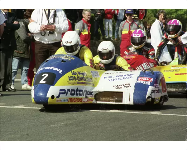 Rob Fisher leaves the line: 1995 Sidecar Race A