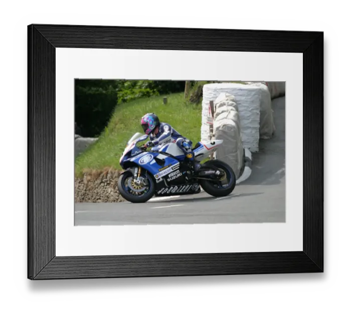 Framed Print : Adrian Archibald at Governors Bridge; 2003 Formula One TT Framed Print : Adrian Archibald at Governors Bridge; 2003 Formula One TT