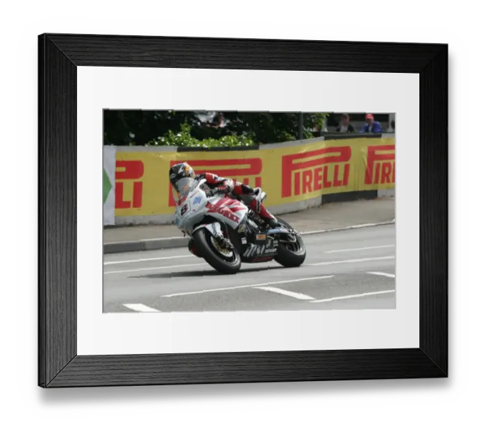 Framed Print : Guy Martin at Quarter Bridge; 2007 Senior TT Framed Print : Guy Martin at Quarter Bridge; 2007 Senior TT