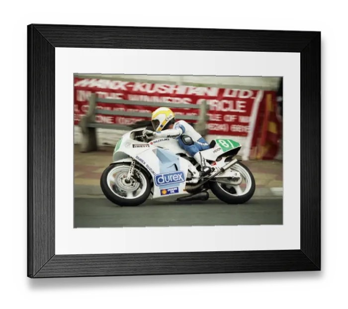 Framed Print : Eddie Laycock at Parliament Square: 1989 Supersport 400 TT Framed Print : Eddie Laycock at Parliament Square: 1989 Supersport 400 TT