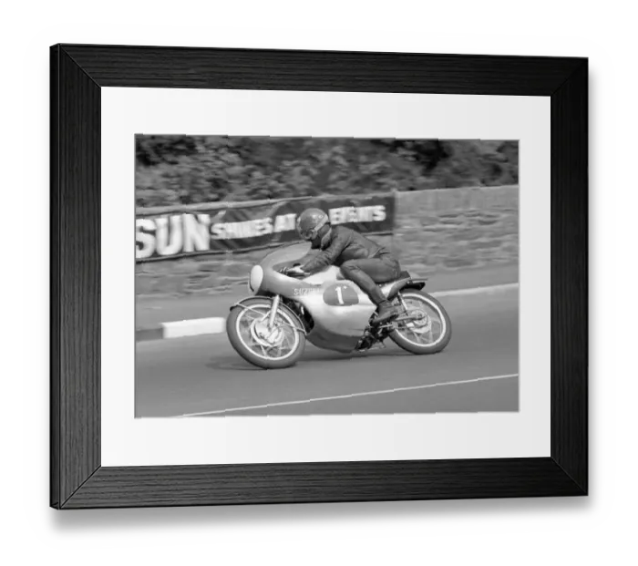Framed Print : Hugh Anderson at Braddan Bridge: 1966 Ultra Lightweight TT Framed Print : Hugh Anderson at Braddan Bridge: 1966 Ultra Lightweight TT