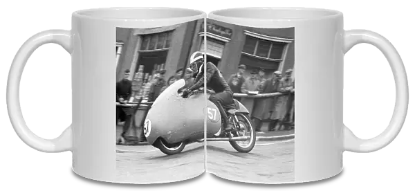 Bill Lomas on Bray Hill: 1956 Junior TT