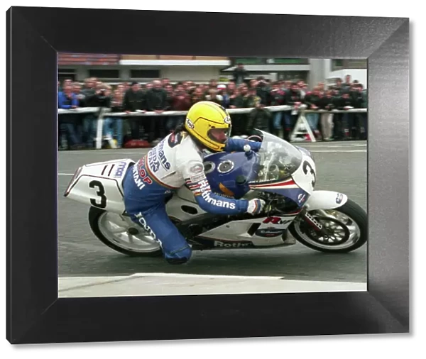 Joey Dunlop at Parliament Square: 1986 Formula One TT