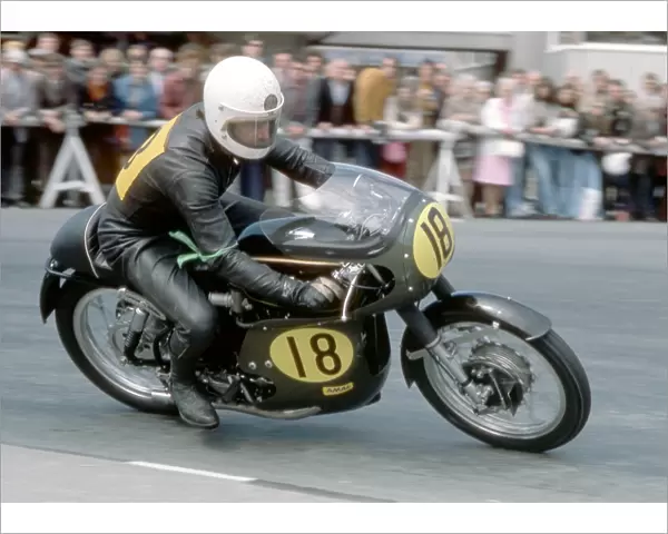 Fred Walton at Parliament Square: 1975 Production TT