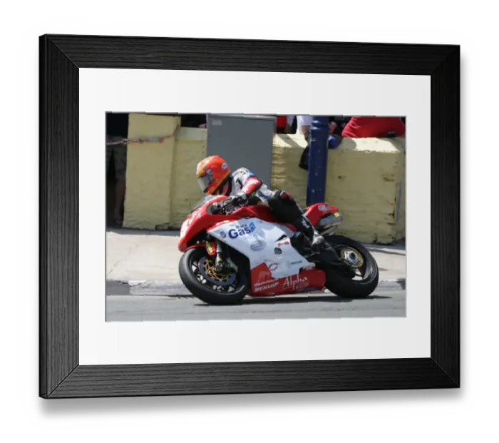 Framed Print : Martin Finnegan (MV) at Parliament Square: 2007 Superstock TT Framed Print : Martin Finnegan (MV) at Parliament Square: 2007 Superstock TT