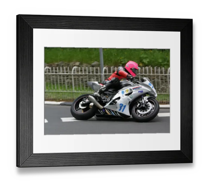 Framed Print : Davy Morgan at Braddan Bridge: 2008 Supersport TT Framed Print : Davy Morgan at Braddan Bridge: 2008 Supersport TT